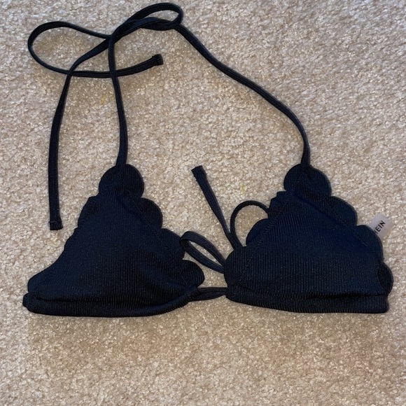 NWOT. SHEIN Black ribbed scalloped bikini - Picture 3 of 4